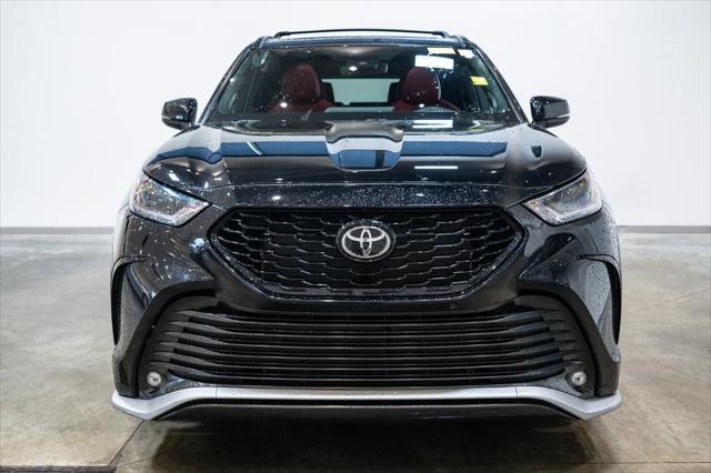 used 2023 Toyota Highlander car, priced at $41,784
