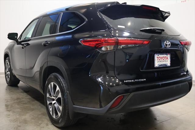 used 2023 Toyota Highlander car, priced at $39,987