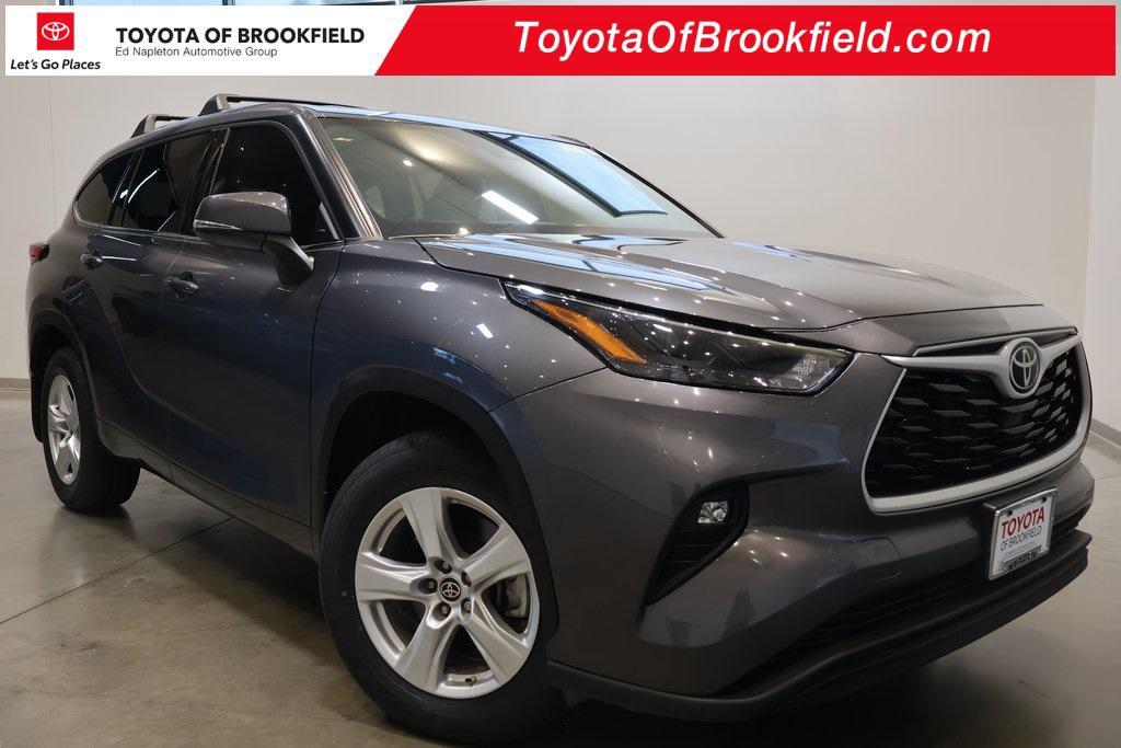 used 2022 Toyota Highlander car, priced at $34,930