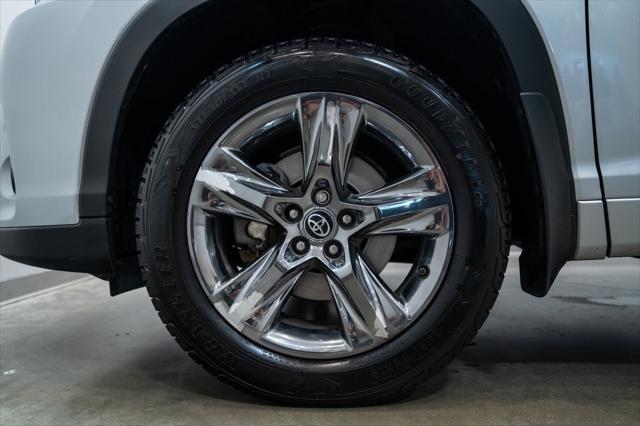 used 2018 Toyota Highlander car, priced at $20,082