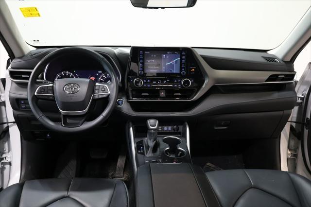 used 2022 Toyota Highlander car, priced at $37,500