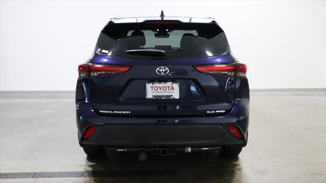 used 2021 Toyota Highlander car, priced at $34,500