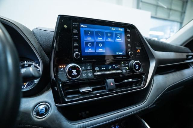 used 2022 Toyota Highlander car, priced at $37,163