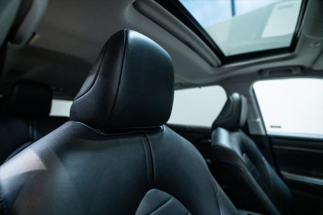 used 2022 Toyota Highlander car, priced at $37,163