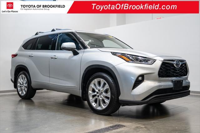 used 2022 Toyota Highlander car, priced at $44,602