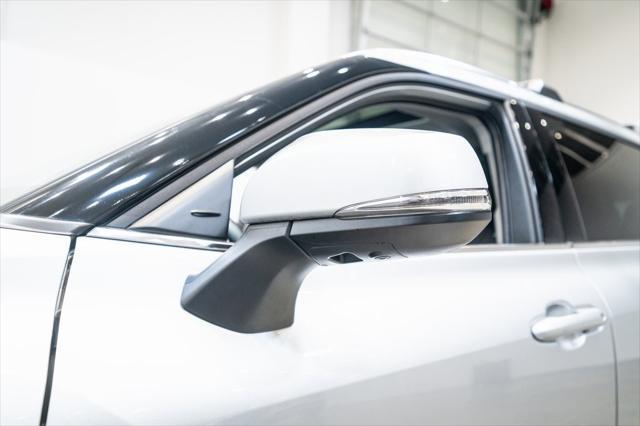 used 2022 Toyota Highlander car, priced at $44,602