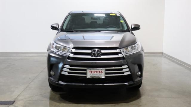 used 2019 Toyota Highlander car, priced at $30,536