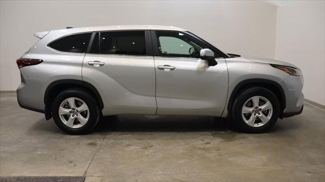 used 2024 Toyota Highlander car, priced at $35,428