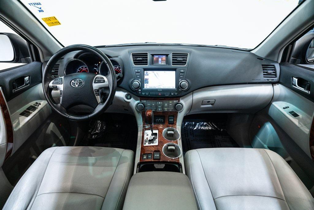 used 2012 Toyota Highlander car, priced at $14,000
