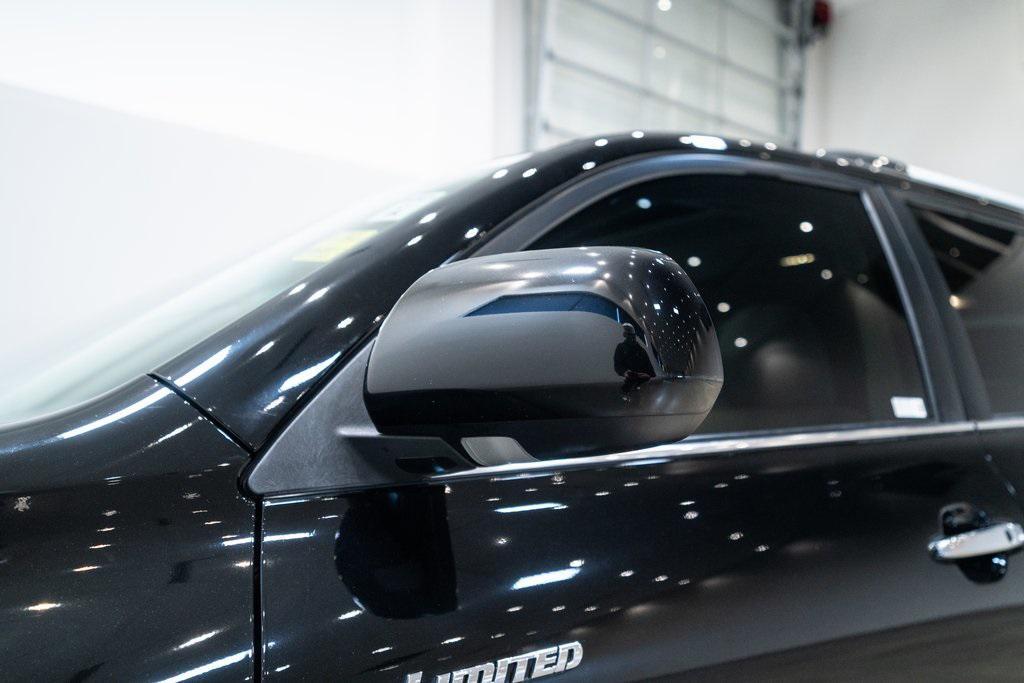 used 2012 Toyota Highlander car, priced at $14,000