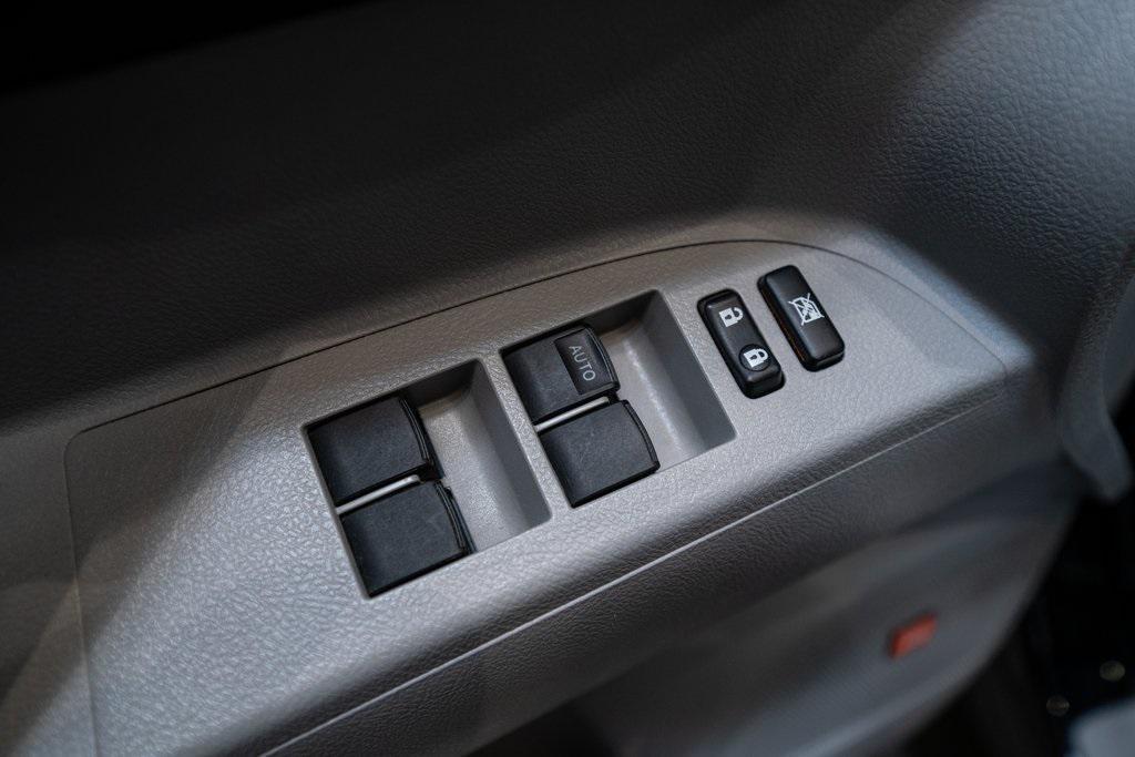 used 2012 Toyota Highlander car, priced at $14,000