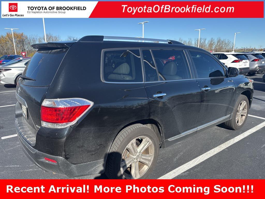 used 2012 Toyota Highlander car, priced at $14,000
