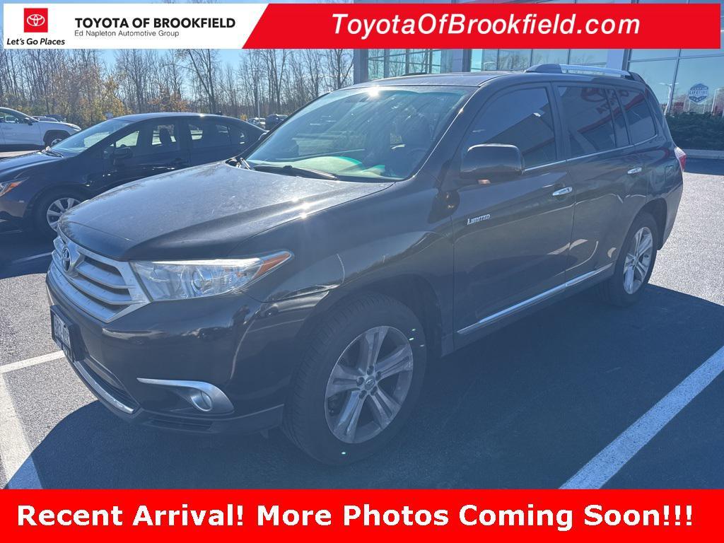 used 2012 Toyota Highlander car, priced at $14,000