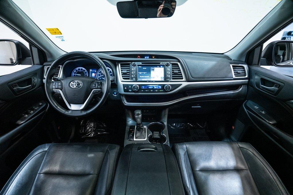 used 2019 Toyota Highlander car, priced at $28,291