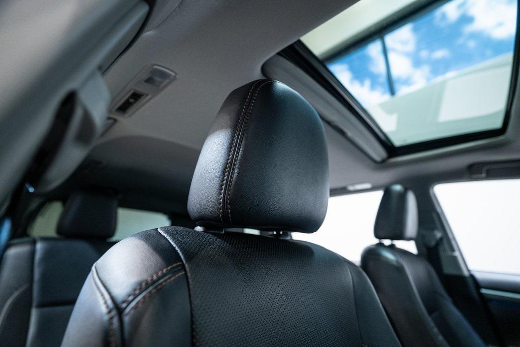 used 2019 Toyota Highlander car, priced at $28,291