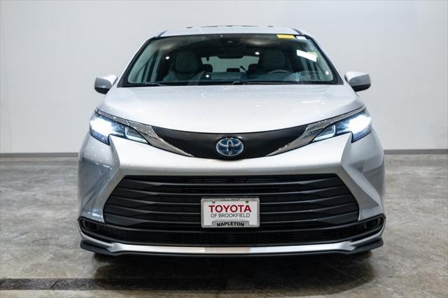 used 2022 Toyota Sienna car, priced at $30,400