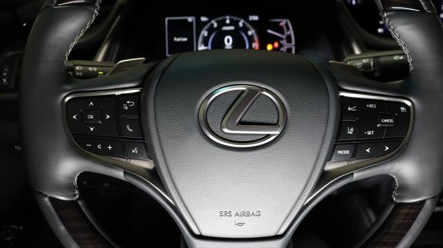 used 2021 Lexus ES 350 car, priced at $36,356