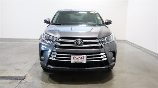 used 2018 Toyota Highlander car, priced at $26,576