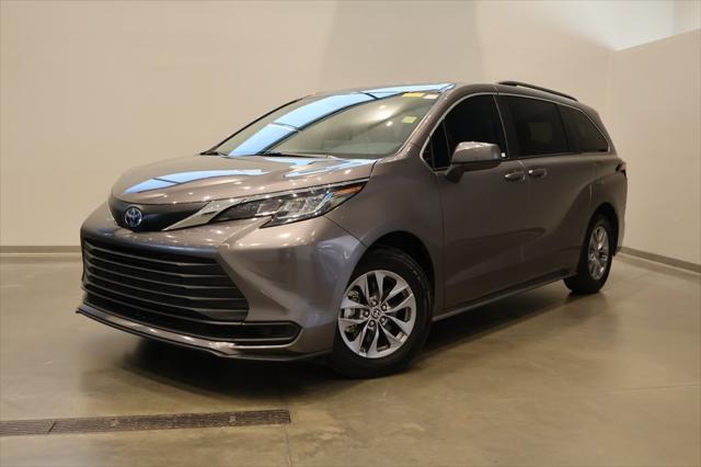 used 2023 Toyota Sienna car, priced at $41,575