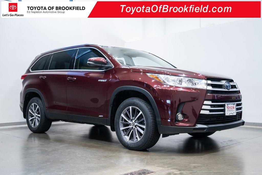 used 2019 Toyota Highlander Hybrid car, priced at $22,516