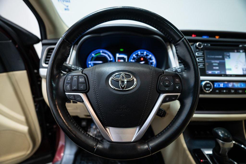 used 2019 Toyota Highlander Hybrid car, priced at $22,516