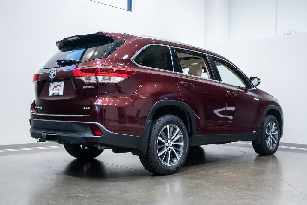 used 2019 Toyota Highlander Hybrid car, priced at $22,516