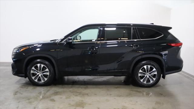 used 2021 Toyota Highlander car, priced at $32,958