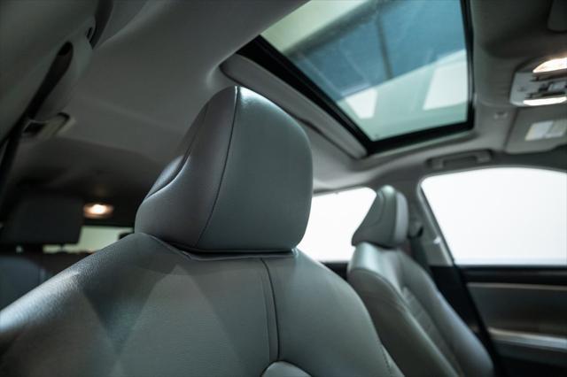 used 2021 Toyota Highlander car, priced at $35,500