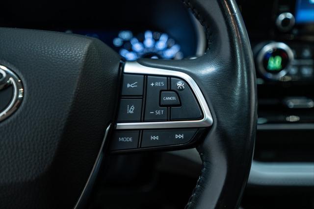 used 2021 Toyota Highlander car, priced at $35,500