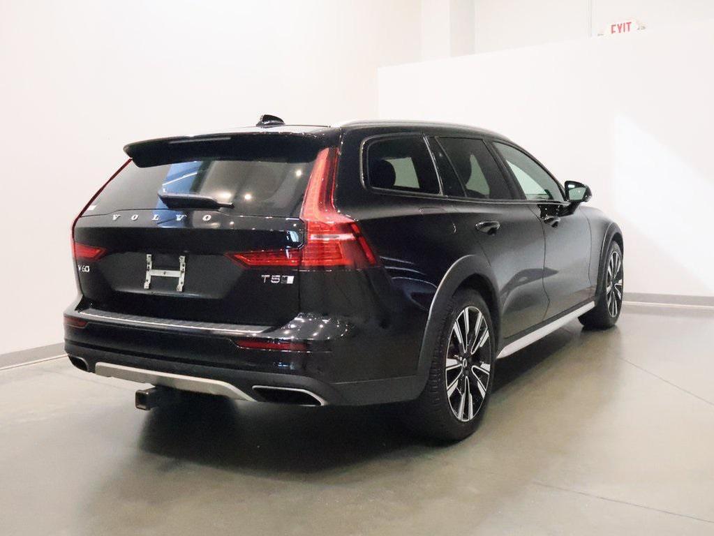 used 2020 Volvo V60 Cross Country car, priced at $19,997