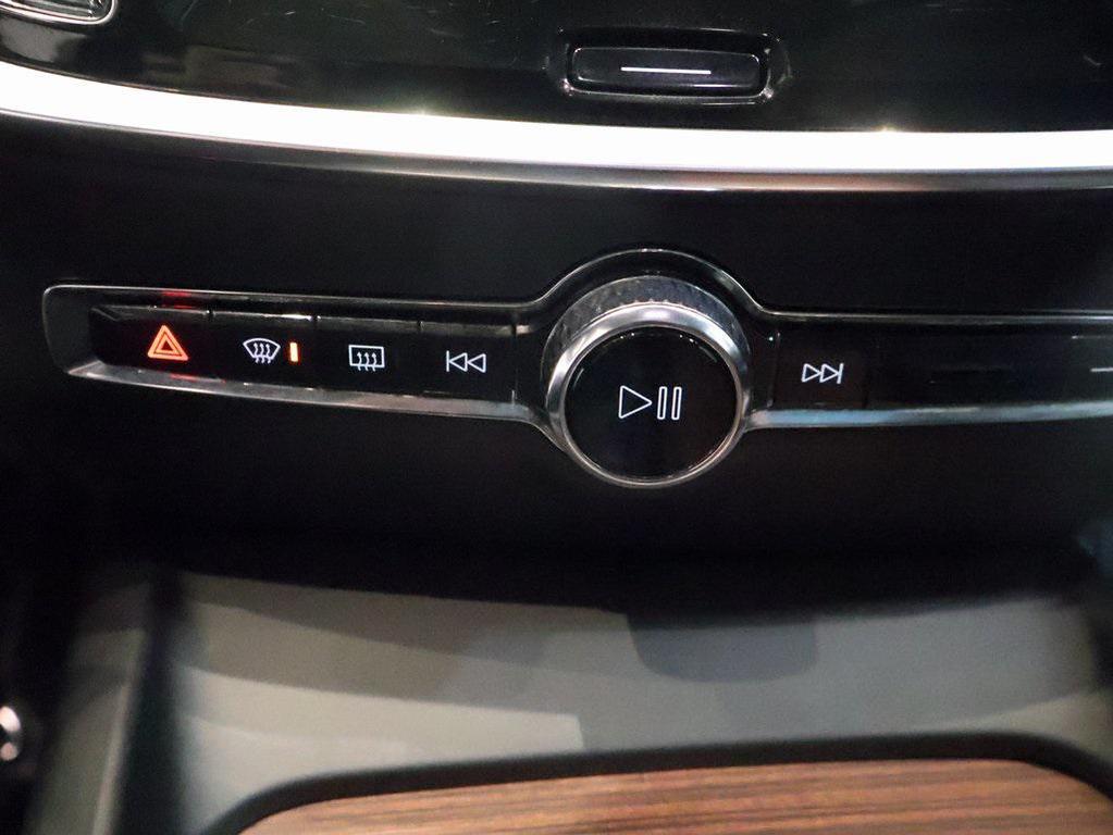 used 2020 Volvo V60 Cross Country car, priced at $19,997