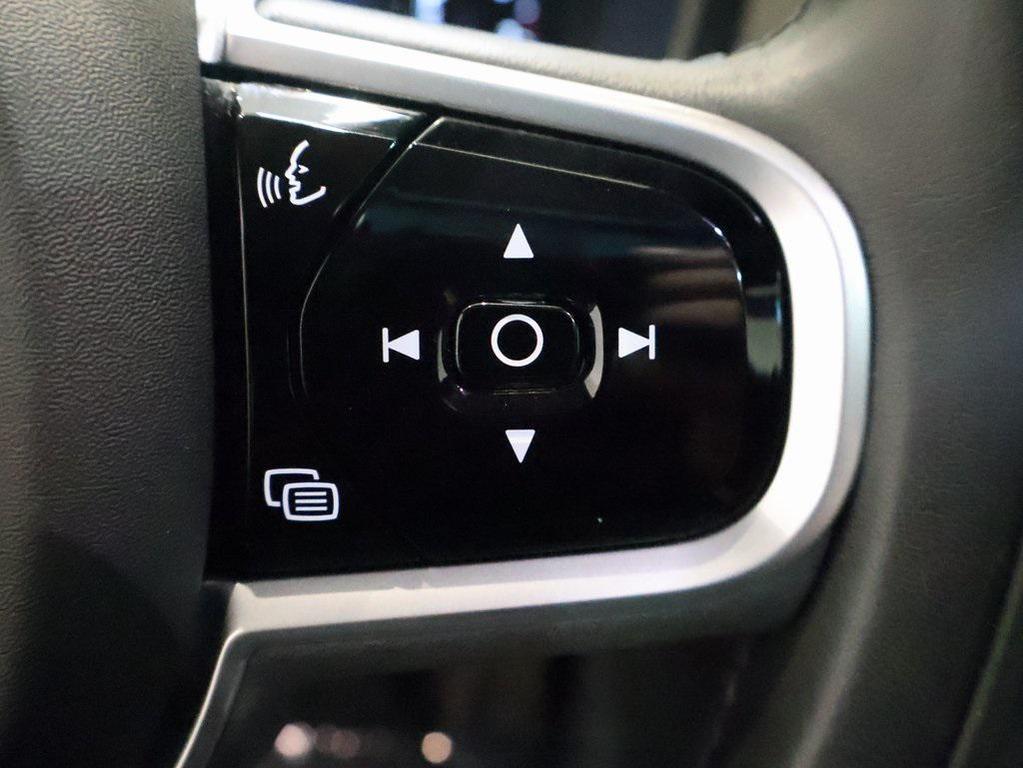 used 2020 Volvo V60 Cross Country car, priced at $19,997