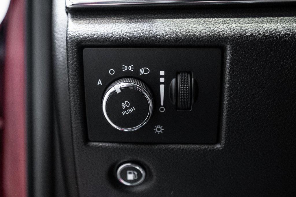 used 2021 Jeep Grand Cherokee car, priced at $25,499