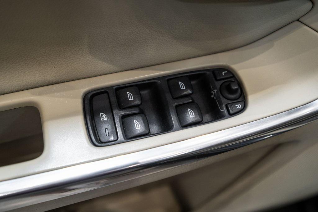 used 2013 Volvo XC60 car, priced at $8,511