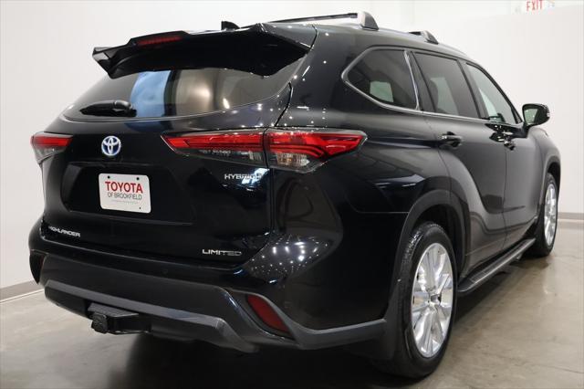 used 2022 Toyota Highlander Hybrid car, priced at $46,900