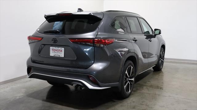 used 2021 Toyota Highlander car, priced at $34,383