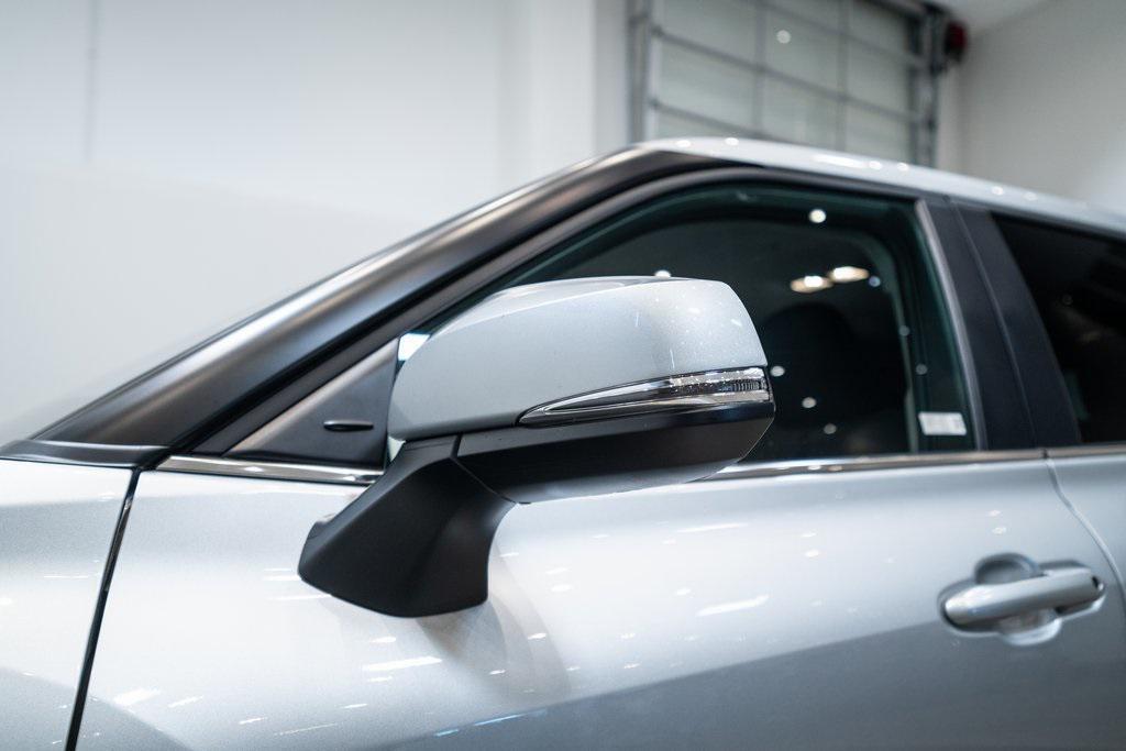 used 2023 Toyota Highlander car, priced at $32,651