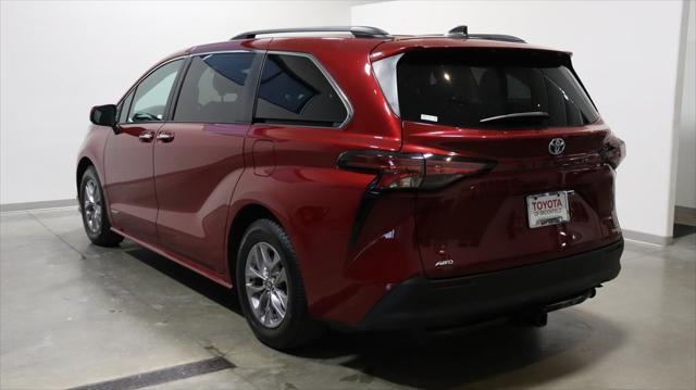 used 2021 Toyota Sienna car, priced at $38,567