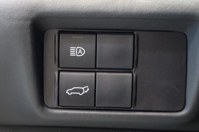 used 2022 Toyota Highlander car, priced at $38,412