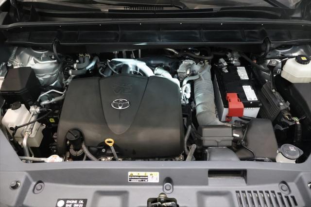 used 2022 Toyota Highlander car, priced at $38,412