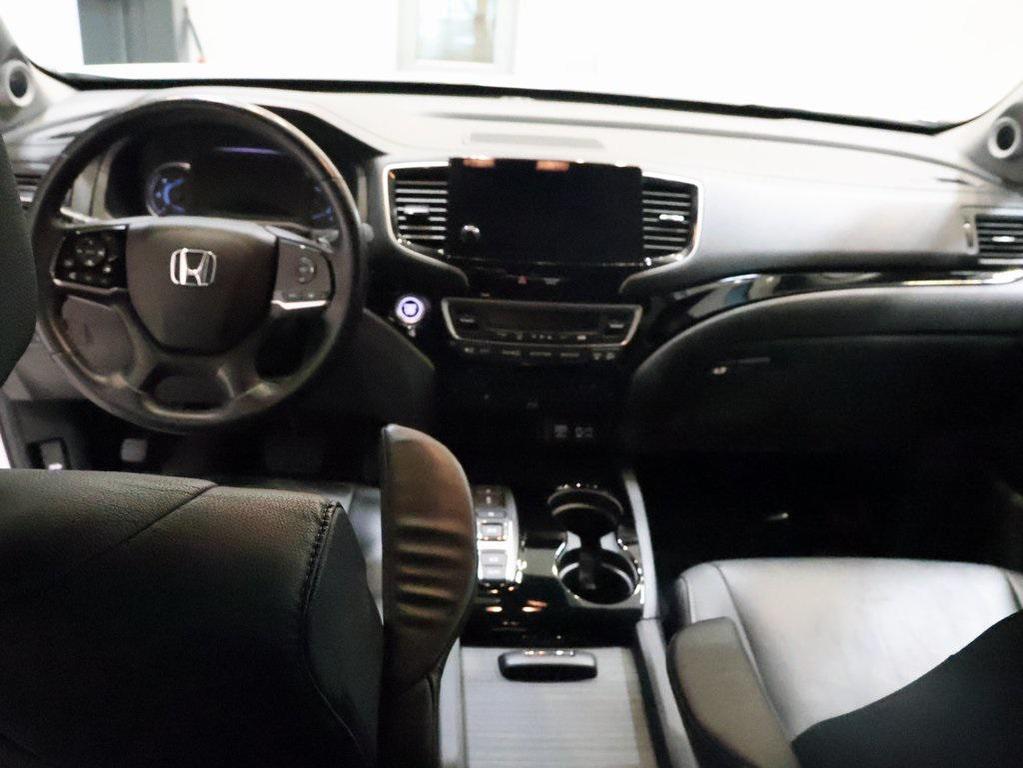 used 2022 Honda Pilot car, priced at $32,998