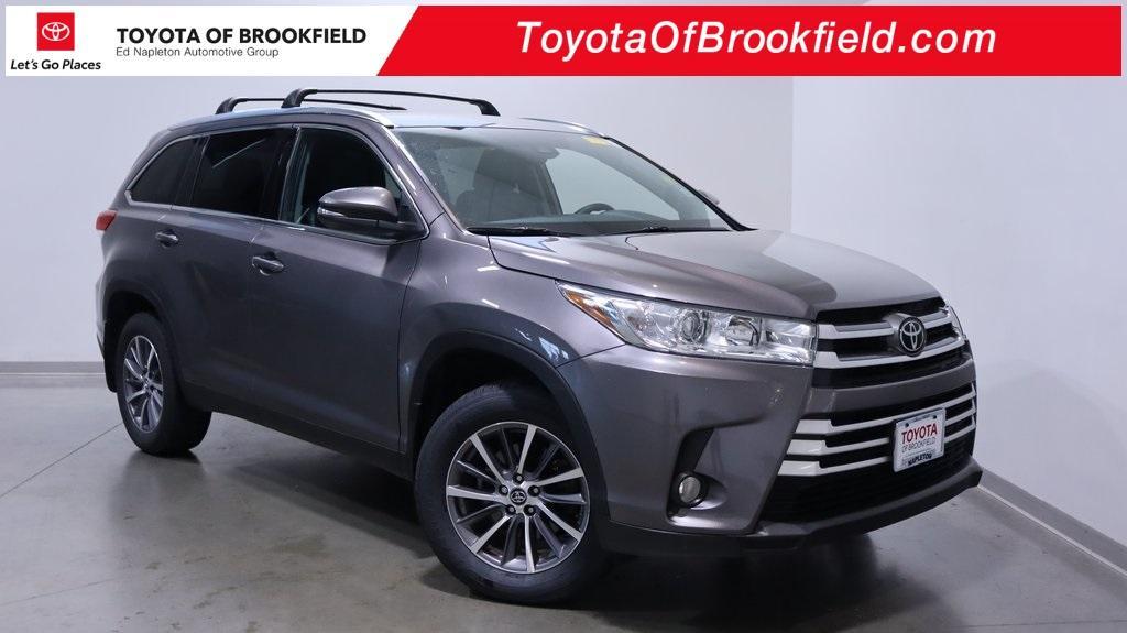 used 2019 Toyota Highlander car, priced at $25,591