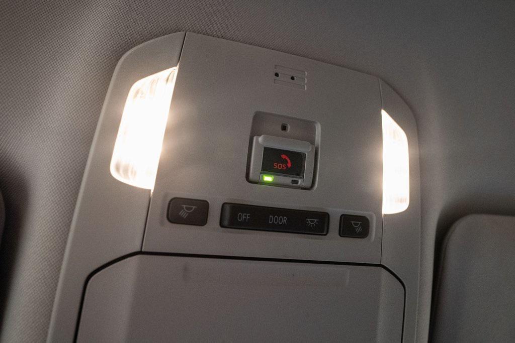 used 2023 Toyota Highlander car, priced at $29,490