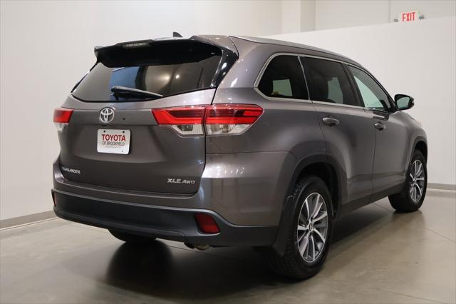 used 2019 Toyota Highlander car, priced at $24,398