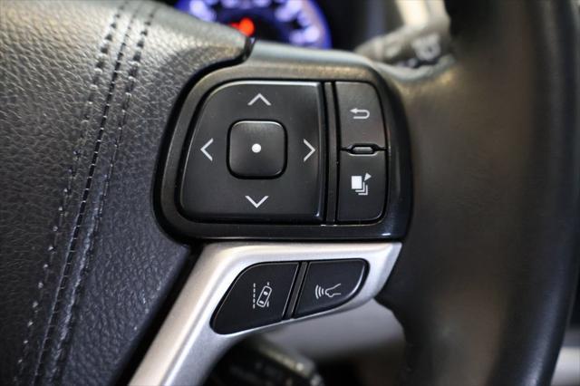 used 2019 Toyota Highlander car, priced at $24,398