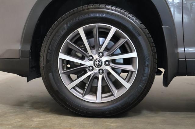 used 2019 Toyota Highlander car, priced at $24,398