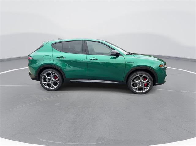 new 2024 Alfa Romeo Tonale car, priced at $57,500