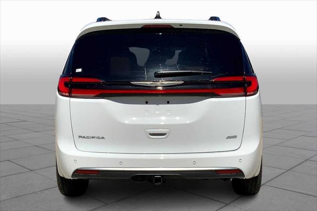 new 2025 Chrysler Pacifica car, priced at $56,120