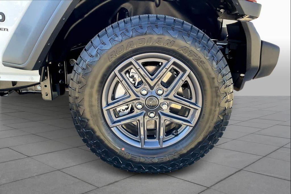 new 2026 Jeep Wrangler car, priced at $45,000