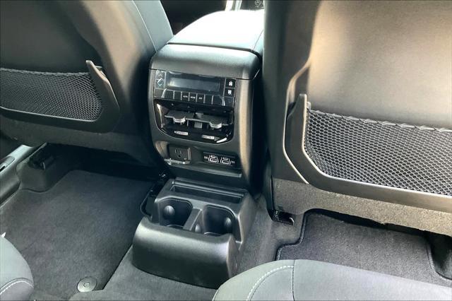 new 2025 Jeep Grand Cherokee L car, priced at $43,999